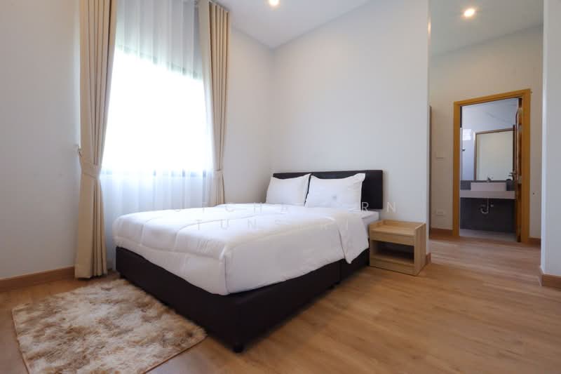 บ้านให้เช่า – ใกล้บิ๊กซีแม่เหียะ เพียง 10 นาที ค่าเช่า 30,000 บาท / เดือน รหัสทรัพย์ : No.9H894, Chiang Mai, San Phak Wan, Hang Dong, Chiang Mai, 3 Bedrooms, 150 sqm, Single Detached House For Rent, by Rutchaporn Tunsiri, 500166538 - DDproperty.com