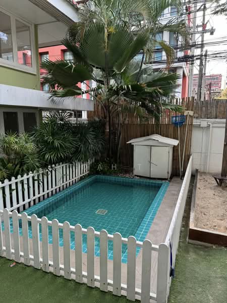 อาคารให้เช่า อินทามระ สุทธิสาร สะพานควาย : Buildings for rent in Sutthisan, and Saphan Khwai, กรุงเทพ, สามเสนใน, พญาไท, กรุงเทพ, 500 ตร.ม., ตึกแถว-อาคารพาณิชย์ ให้เช่า, โดย TOAH T., 500166542 - DDproperty.com