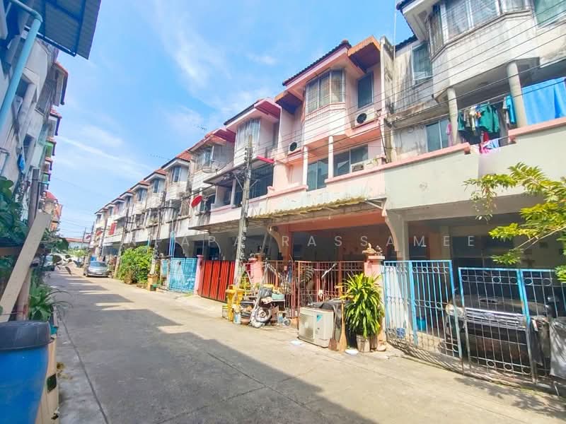 ทาวน์เฮาส์ 3 ชั้น ถ.แจ้งวัฒนะ - ปากเกร็ด ซ.36 นนทบุรี, Nonthaburi, Bang Talat, Pak Kret, Nonthaburi, 4 Bedrooms, 150 sqm, Townhouse For Sale, by Punpapa Rassamee, 500166544 - DDproperty.com