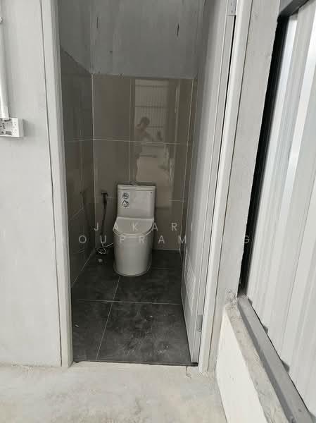 ให้เช่าโกดัง สุขาภิบาล 5 วัชรพล รามอินทรา บางเขน กรุงเทพ พท.300 ตรม., Bangkok, Tha Rang, Bang Khen, Bangkok, , 300 sqm, Warehouse/Factory For Rent, by Jakarin Houpramong, 500166547 - DDproperty.com