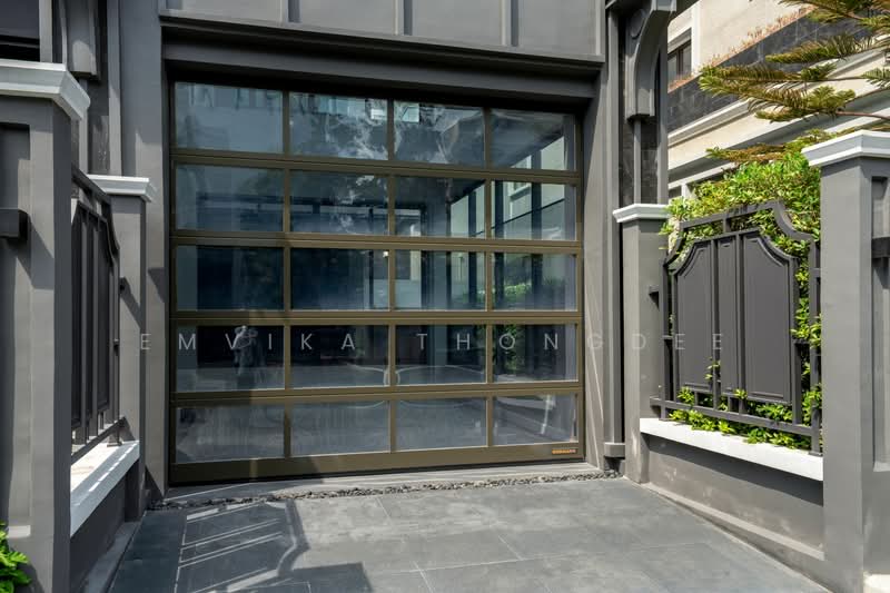 CONNOISSEUR Phatthanakan, Bangkok, Soi Phatthanakan 32, Suan Luang, Suan Luang, Bangkok, 6 Bedrooms, 952 sqm, Single Detached House For Sale, by EMVIKA THONGDEE, 500166602 - DDproperty.com