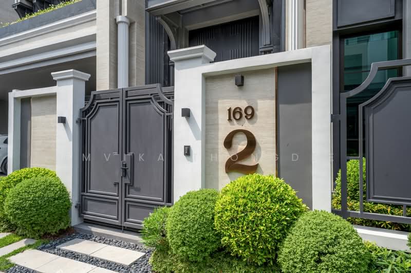 CONNOISSEUR Phatthanakan, Bangkok, Soi Phatthanakan 32, Suan Luang, Suan Luang, Bangkok, 6 Bedrooms, 952 sqm, Single Detached House For Sale, by EMVIKA THONGDEE, 500166602 - DDproperty.com