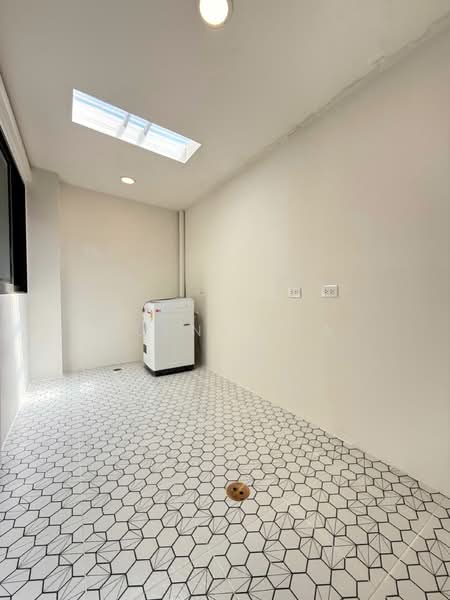 Altitude Kraf Bangna, Samut Prakan, 159 Moo 12, Liap Klong Luang Phaeng Road, Bang Kaeo, Bang Plee, Samut Prakan, 3 Bedrooms, 132 sqm, Townhouse For Rent, by Agent Pla, 500166624 - DDproperty.com