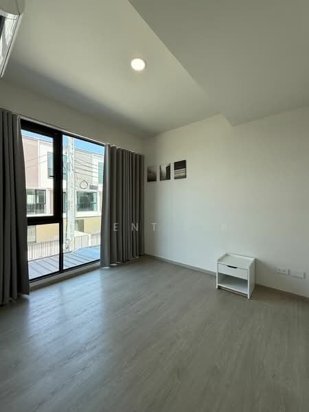 Altitude Kraf Bangna, Samut Prakan, 159 Moo 12, Liap Klong Luang Phaeng Road, Bang Kaeo, Bang Plee, Samut Prakan, 3 Bedrooms, 132 sqm, Townhouse For Rent, by Agent Pla, 500166624 - DDproperty.com