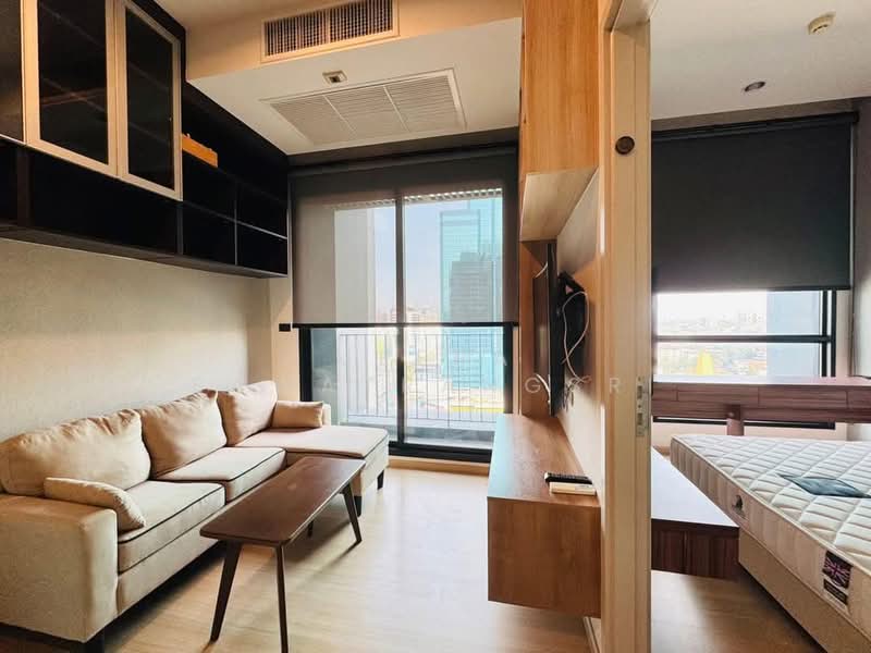 The Capital Ekamai-Thonglor, Bangkok, 2898 New Petchaburi Rd, Bang Kapi, Huai Khwang, Bangkok, 1 Bedroom, 30 sqm, Condo For Sale, by Veera Sawatrangsri, 500166627 - DDproperty.com