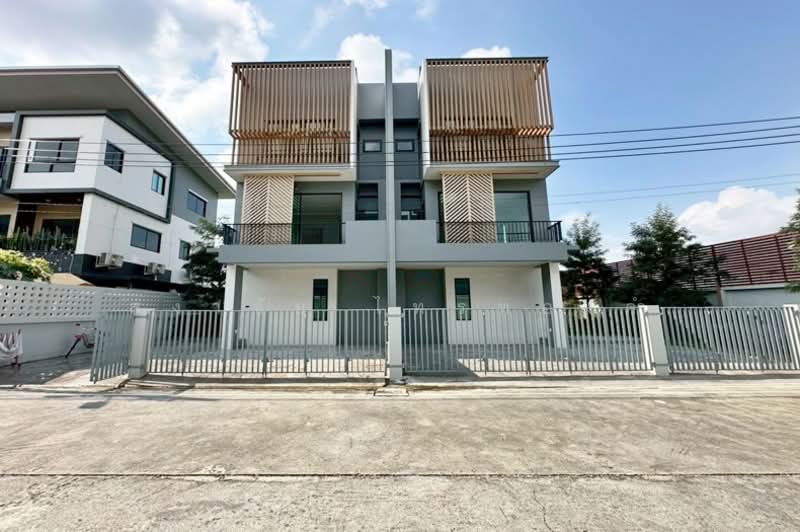 ขาย - THE TRIPLE Sukhumvit 113 : เดอะ ทริปเปิ้ล สุขุมวิท 113, สมุทรปราการ