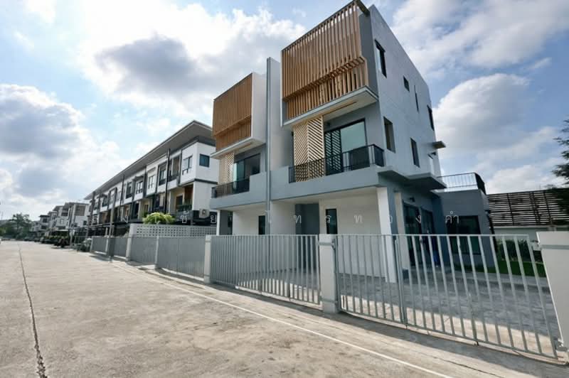 ขาย - THE TRIPLE Sukhumvit 113 : เดอะ ทริปเปิ้ล สุขุมวิท 113, สมุทรปราการ