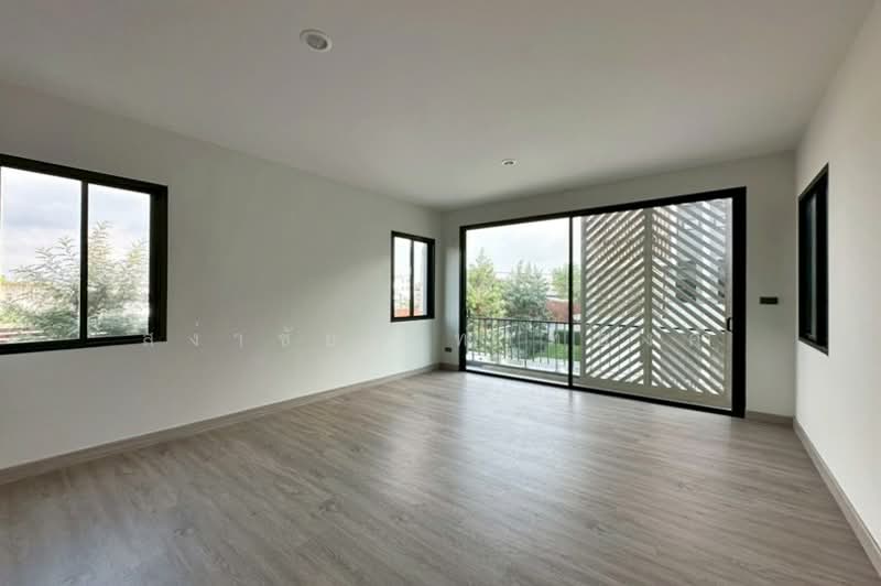 For Sale - THE TRIPLE Sukhumvit 113, Samut Prakan