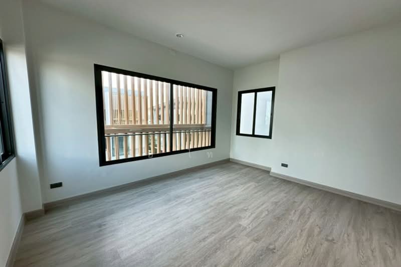 For Sale - THE TRIPLE Sukhumvit 113, Samut Prakan