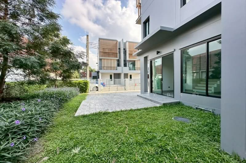 For Sale - THE TRIPLE Sukhumvit 113, Samut Prakan