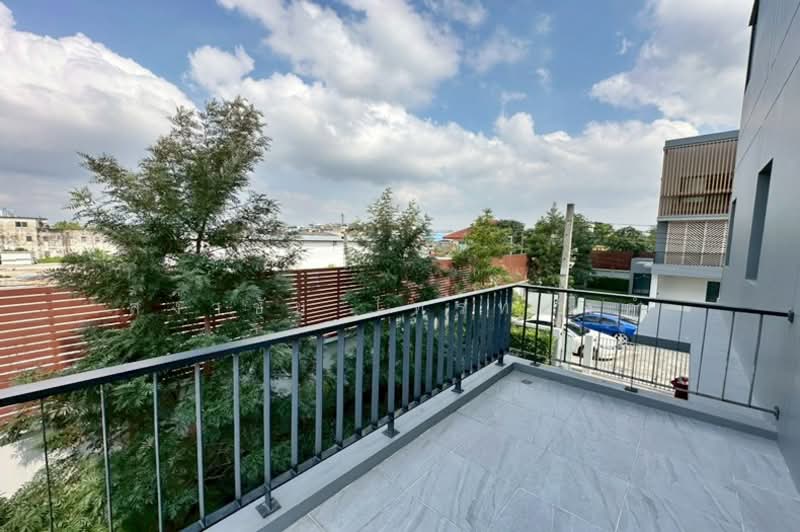 For Sale - THE TRIPLE Sukhumvit 113, Samut Prakan