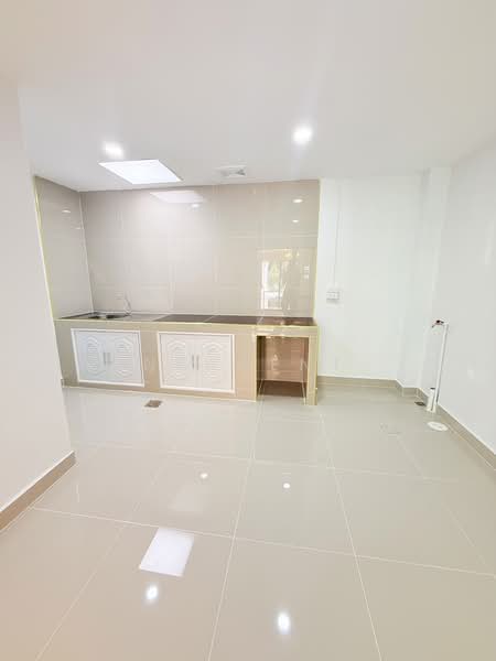 Baan Buathong 4, Nonthaburi, Ban Kluay-Sai Noi Road, Phimonrat, Bang Bua Thong, Nonthaburi, 2 Bedrooms, 96 sqm, Townhouse For Sale, by NRagent, 500166702 - DDproperty.com