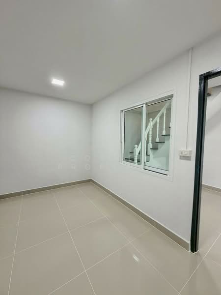 Suanthong Village, Nonthaburi, -, Talat Kwan, Muang Nonthaburi, Nonthaburi, 3 Bedrooms, 180 sqm, Townhouse For Sale, by Connex Property, 500166713 - DDproperty.com