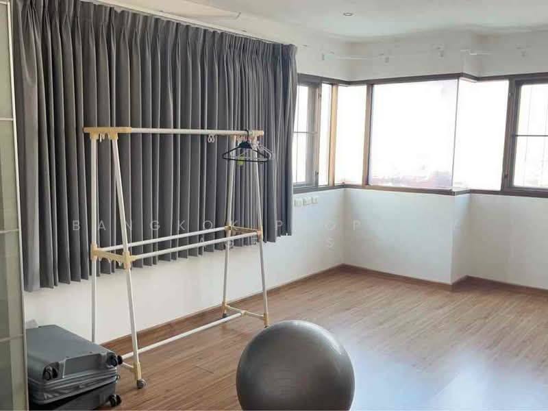 Top View Tower, Bangkok, Soi Sukhumvit 59, Khlong Tan Nua, Watthana, Bangkok, 3 Bedrooms, 130 sqm, Condo For Rent, by BANGKOK PROPERTY AGENTS, 500166719 - DDproperty.com
