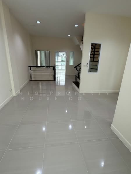 Premium Place Nawamin – Sukhapiban 1, Bangkok, Nawamin Road, Khlong Kum, Bueng Kum, Bangkok, 5 Bedrooms, 260 sqm, Townhouse For Rent, by NTG Property House Co.,Ltd., 500166759 - DDproperty.com