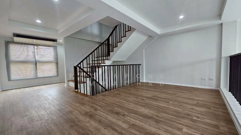 โฮมออฟฟิศ 3.5 ชั้น The Loft 69 เพชรเกษม 69, Bangkok, Lak Song, Bang Khae, Bangkok, , 180 sqm, Shophouse For Sale, by Tadsapong Pimpachad, 500166775 - DDproperty.com