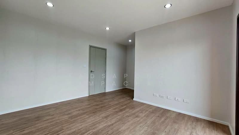 โฮมออฟฟิศ 3.5 ชั้น The Loft 69 เพชรเกษม 69, กรุงเทพ, หลักสอง, บางแค, กรุงเทพ, 180 ตร.ม., ตึกแถว-อาคารพาณิชย์ ขาย, โดย Tadsapong Pimpachad, 500166775 - DDproperty.com