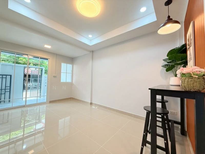 บ้านริมสวน ธนานนท์, นนทบุรี, รัตนาธิเบศร์, บางรักน้อย, เมืองนนทบุรี, นนทบุรี, 180 ตร.ม., ทาวน์เฮ้าส์ ขาย, โดย Connex Property, 500166787 - DDproperty.com