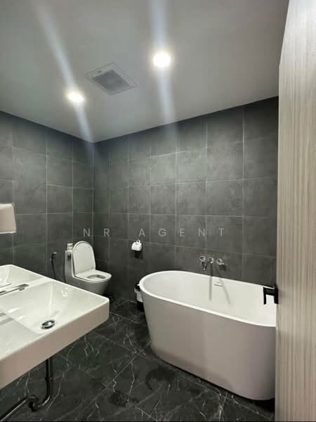 Perfect Park Bangna, Samut Prakan, Sao Thong Samakkhi Road, Bang Sao Thong, Bang Sao Thong, Samut Prakan, 4 Bedrooms, 200 sqm, Single Detached House For Sale, by NR AGENT, 500166794 - DDproperty.com