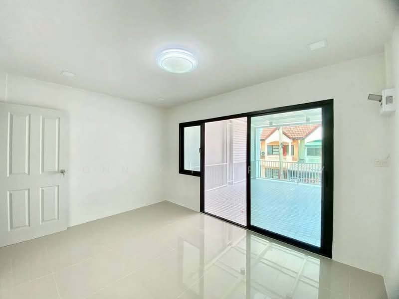 Baan Bua Luang, Nonthaburi, -, Bang Kra So, Muang Nonthaburi, Nonthaburi, 2 Bedrooms, 136 sqm, Townhouse For Sale, by Connex Property, 500166810 - DDproperty.com