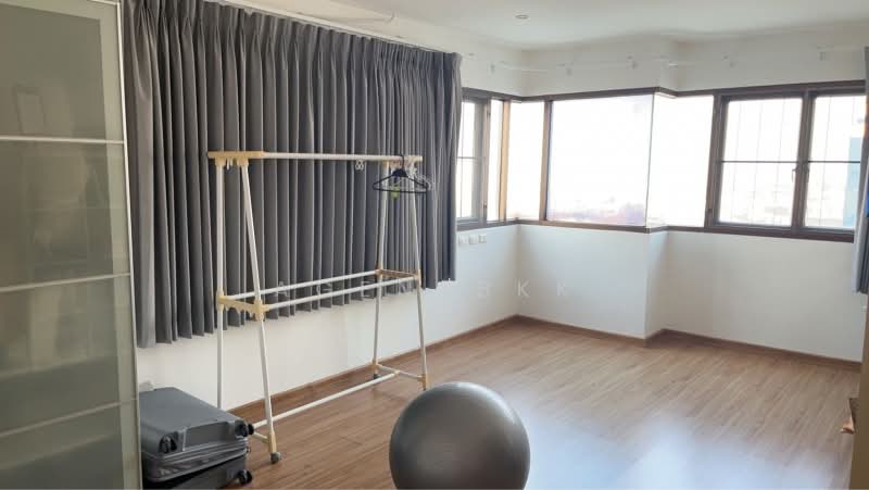 Top View Tower, Bangkok, Soi Sukhumvit 59, Khlong Tan Nua, Watthana, Bangkok, 3 Bedrooms, 130 sqm, Condo For Rent, by Agentbkk, 500166836 - DDproperty.com