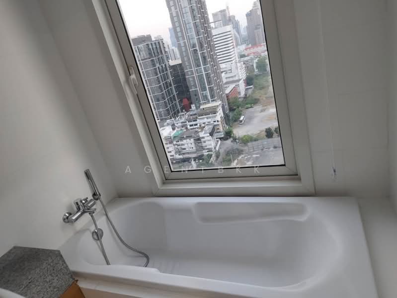 Manhattan Chidlom, Bangkok, 1032 Phetchaburi 32 Alley, Makkasan, Ratchathewi, Bangkok, 2 Bedrooms, 89 sqm, Condo For Rent, by Agentbkk, 500166845 - DDproperty.com