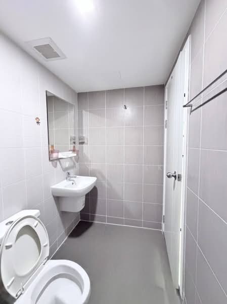 Kensington Sukhumvit-Theparak, Samut Prakan, Thepharak Road, Thepharak, Muang Samut Prakarn, Samut Prakan, 1 Bedroom, 22 sqm, Condo For Rent, by Agentbkk, 500166855 - DDproperty.com