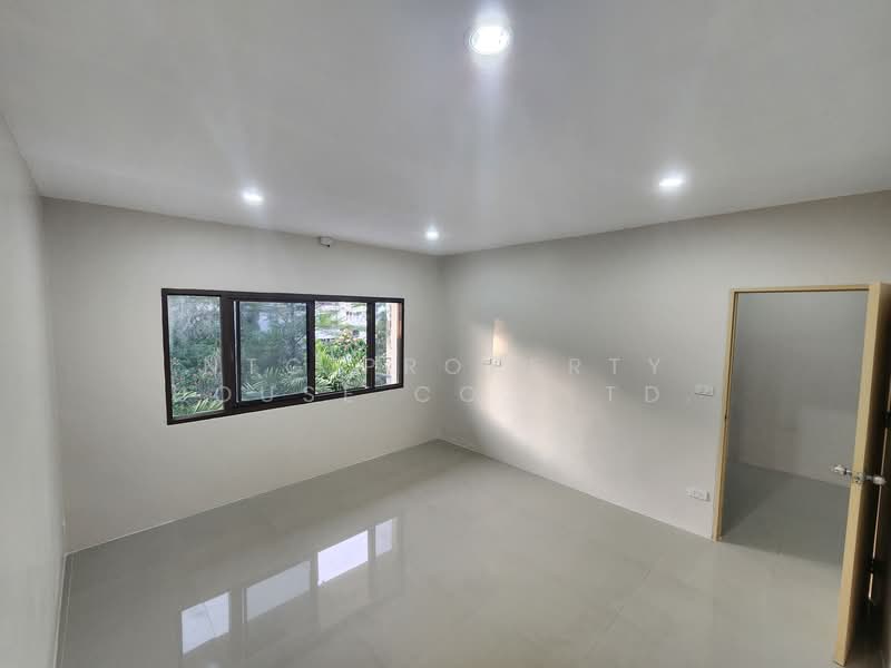 หมู่บ้าน 84 แมนชั่น : Baan 84 Mansion, กรุงเทพ, วังทองหลาง, วังทองหลาง, กรุงเทพ, 200 ตร.ม., ทาวน์เฮ้าส์ ให้เช่า, โดย NTG Property House Co.,Ltd., 500166864 - DDproperty.com