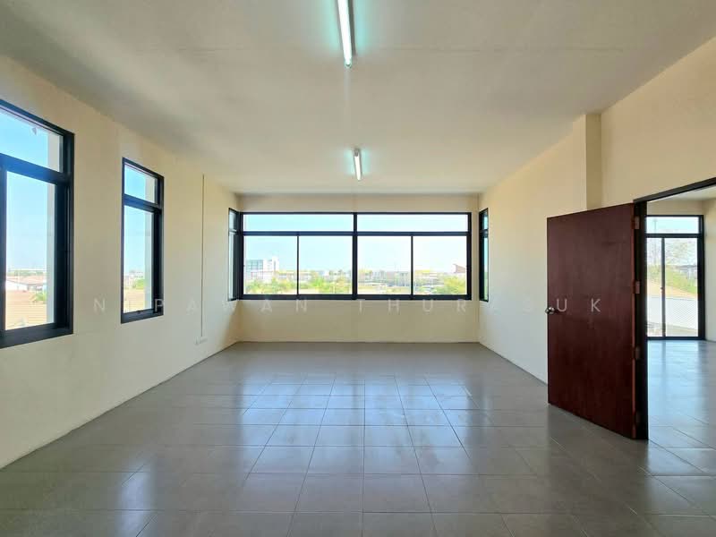 จอหอ, Nakhon Ratchasima, Cho Ho, Muang Nakhon Ratchasima, Nakhon Ratchasima, , 780 sqm, Shophouse For Sale, by Nipawan Thurasuk, 500166872 - DDproperty.com