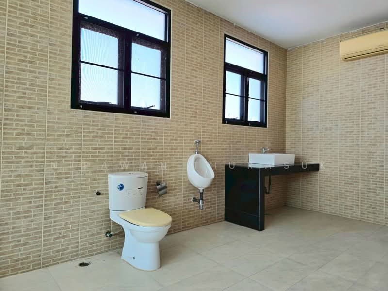 จอหอ, นครราชสีมา, จอหอ, เมืองนครราชสีมา, นครราชสีมา, 780 ตร.ม., ตึกแถว-อาคารพาณิชย์ ขาย, โดย Nipawan Thurasuk, 500166872 - DDproperty.com