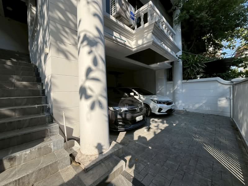 ขาย บ้านแฝด เหม่งจ๋าย ติดโรงเรียนนานาชาติ, กรุงเทพ, สามเสนนอก, ห้วยขวาง, กรุงเทพ, 400 ตร.ม., บ้านแฝด ขาย, โดย เดชวิทย์ แจ้งสัจจา, 500166879 - DDproperty.com