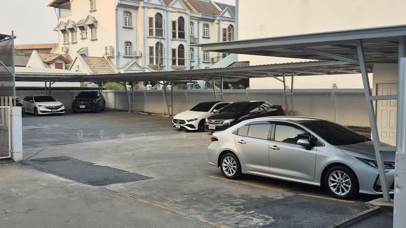 Pasorn Office Building 7 Storey behind Big C Wongsawang whole building for rent, Bangkok, กรุงเทพ-นนทบุรี 39, Wong Sawang, Bang Sue, Bangkok, , 1,050 sqm, Office Space For Rent, by ปรีชา จิตต์สมนึก, 500166881 - DDproperty.com