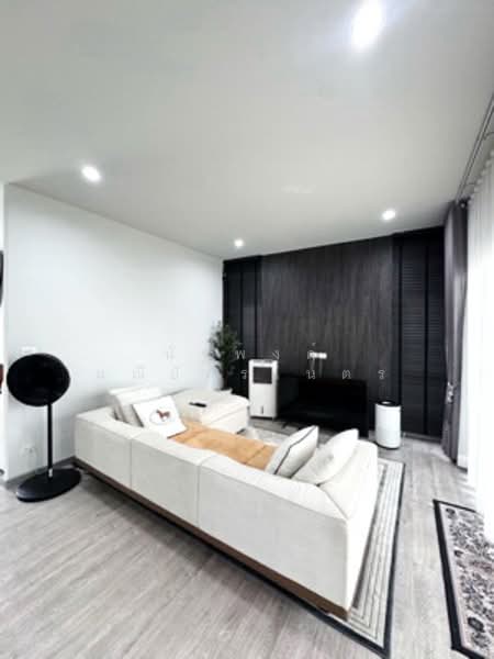 Saransiri Ramkhamhaeng, Bangkok, Khlong Song Ton Nun, Lat Krabang, Bangkok, 3 Bedrooms, 185 sqm, Single Detached House For Rent, by นัฐพงค์ มณีอัครเนตร, 500166899 - DDproperty.com