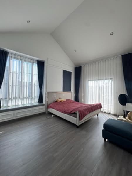 Saransiri Ramkhamhaeng, Bangkok, Khlong Song Ton Nun, Lat Krabang, Bangkok, 3 Bedrooms, 185 sqm, Single Detached House For Rent, by นัฐพงค์ มณีอัครเนตร, 500166899 - DDproperty.com