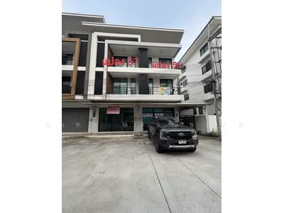 ขาย - อาคารพาณิชย์ ดี-คอมเพล็กซ์ ศรีราชา-นิคมเป็นทอง 1 : D Complex Sriracha-Nikom Pinthong 1, ชลบุรี