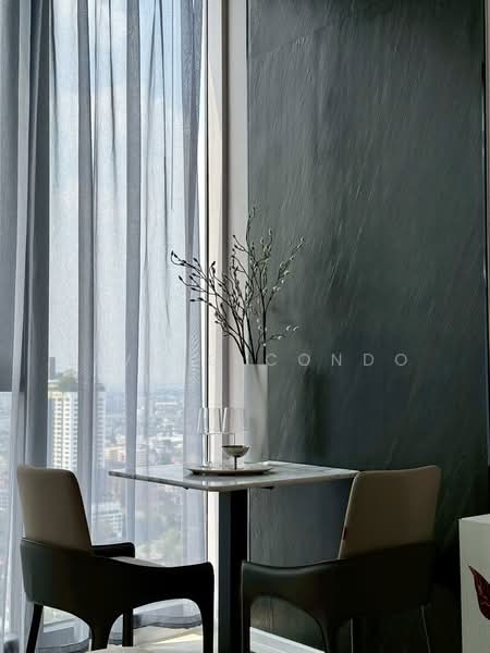 Mazarine Ratchayothin, Bangkok, Soi Phahonyothin 30, Phahonyothin Road, Chan Kasem, Chatuchak, Bangkok, 2 Bedrooms, 49 sqm, Condo For Rent, by Living Condo, 500166976 - DDproperty.com