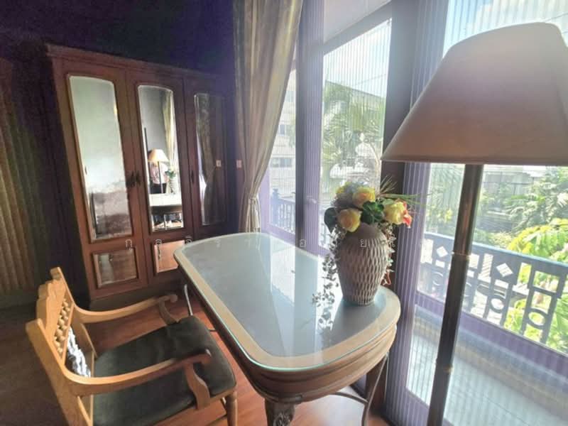 ไม่พบโครงการ, Bangkok, สุขุมวิท42, Phra Kanong, Khlong Toei, Bangkok, 3 Bedrooms, 220 sqm, Single Detached House For Rent, by กุลจิรา อภัยโส, 500166981 - DDproperty.com