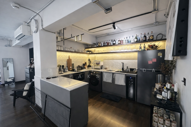 President Park Sukhumvit 24, Bangkok, 99 Sukhumvit 24 Alley, Khlongtoei Nua, Watthana, Bangkok, Studio, 75 sqm, Condo For Sale, by Kao Natthathida Paksee, 500167005 - DDproperty.com