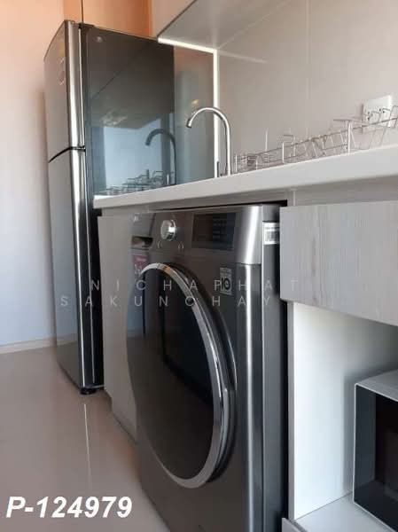 Life Asoke, Bangkok, Asoke-Dindang Road, Bang Kapi, Huai Khwang, Bangkok, 1 Bedroom, 30 sqm, Condo For Rent, by Nichaphat Sakunchayapha, 500167007 - DDproperty.com