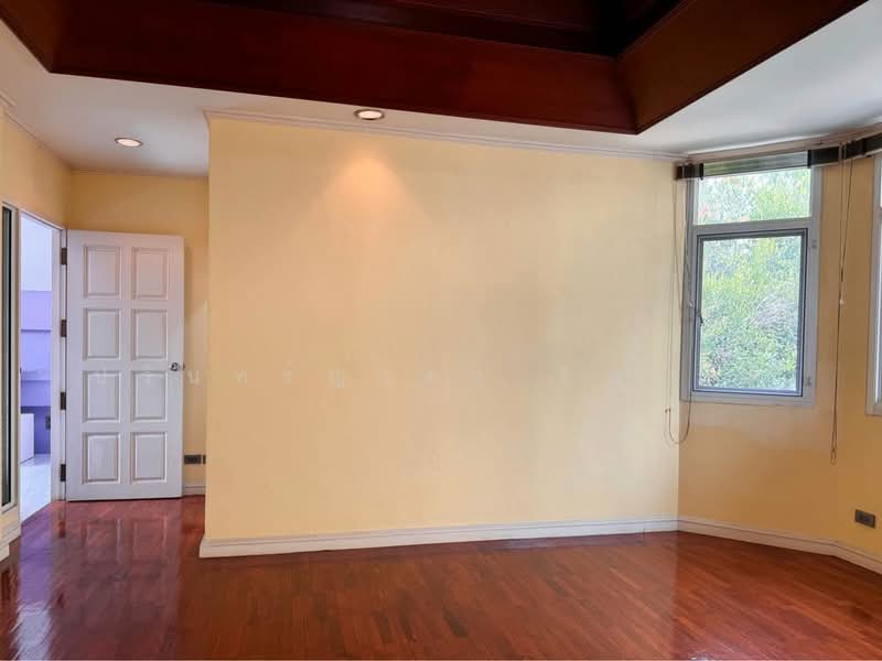 Single House Soi Soonvijai, Bangkok, Bang Kapi, Huai Khwang, Bangkok, 4 Bedrooms, 400 sqm, Single Detached House For Rent, by ปรินทร์ญาดา ชิณโชติ, 500167010 - DDproperty.com