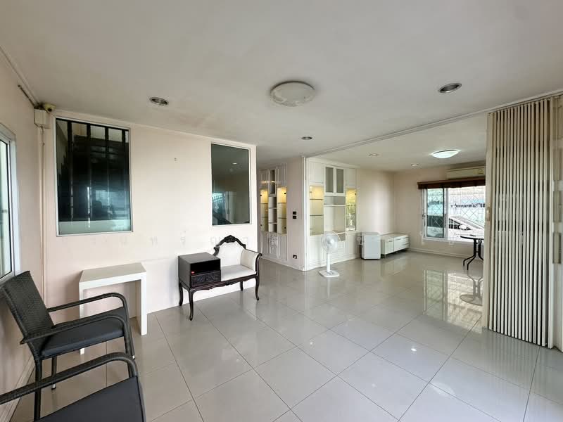 ให้เช่า - บ้านเดี่ยว ซอยศูนย์วิจัย, กรุงเทพ