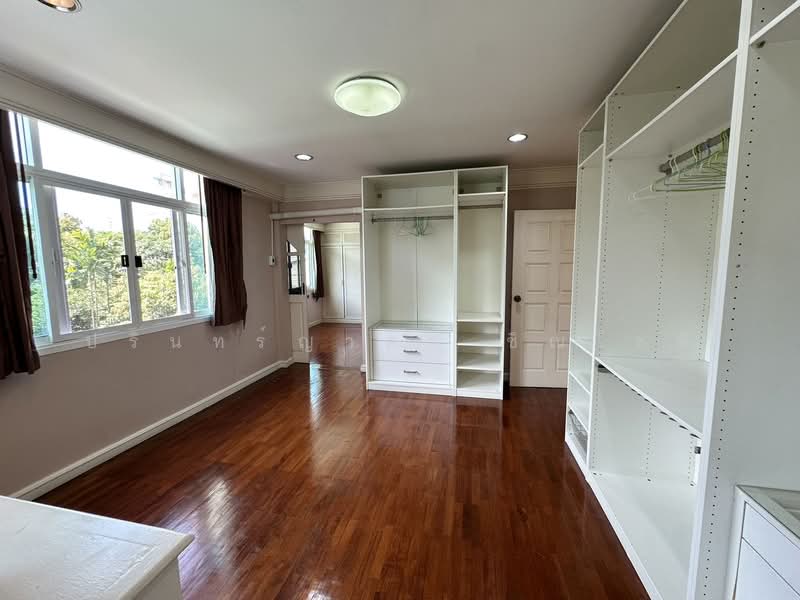 ให้เช่า - บ้านเดี่ยว ซอยศูนย์วิจัย, กรุงเทพ