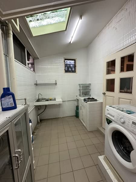 ให้เช่า - บ้านเดี่ยว ซอยศูนย์วิจัย, กรุงเทพ