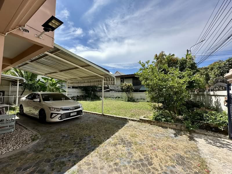 ให้เช่า - บ้านเดี่ยว ซอยศูนย์วิจัย, กรุงเทพ