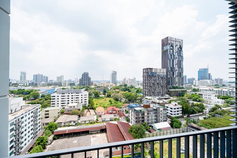Siri At Sukhumvit, Bangkok, 902 Sukhumvit Road, Phra Kanong, Khlong Toei, Bangkok, 2 Bedrooms, 75 sqm, Condo For Sale, by Kanrutai Dawruang, 500167026 - DDproperty.com