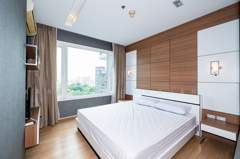 Siri At Sukhumvit, Bangkok, 902 Sukhumvit Road, Phra Kanong, Khlong Toei, Bangkok, 2 Bedrooms, 75 sqm, Condo For Sale, by Kanrutai Dawruang, 500167026 - DDproperty.com