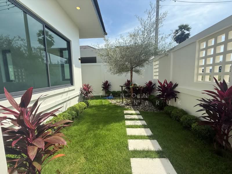 ขายหมู่บ้านมันดาราวิลล่า ถลาง - ย่าจันทร์ บ้านหลังใหญ่ พื้นที่เยอะ สะดวกสบาย จัดสวนสวยเต็ม, ภูเก็ต, เทพกระษัตรี, ถลาง, ภูเก็ต, 243 ตร.ม., บ้านเดี่ยว ขาย, โดย Jutanon Komoottanaruk, 500167042 - DDproperty.com