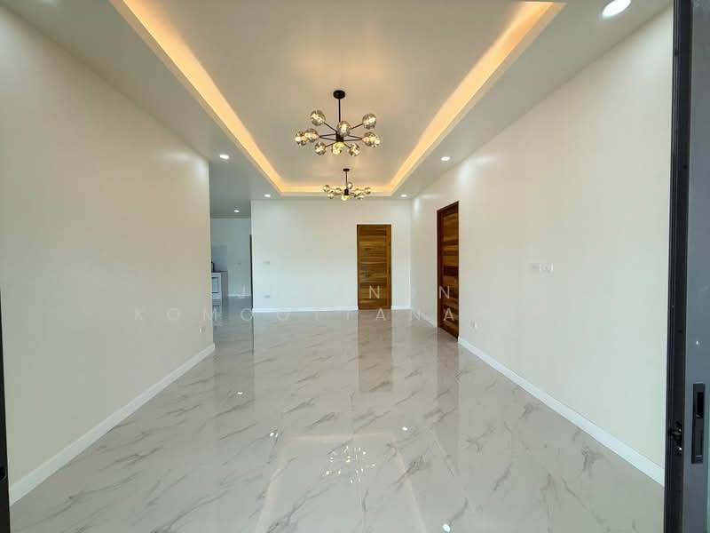 ขายหมู่บ้านมันดาราวิลล่า ถลาง - ย่าจันทร์ บ้านหลังใหญ่ พื้นที่เยอะ สะดวกสบาย จัดสวนสวยเต็ม, ภูเก็ต, เทพกระษัตรี, ถลาง, ภูเก็ต, 243 ตร.ม., บ้านเดี่ยว ขาย, โดย Jutanon Komoottanaruk, 500167042 - DDproperty.com