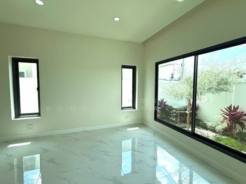 ขายหมู่บ้านมันดาราวิลล่า ถลาง - ย่าจันทร์ บ้านหลังใหญ่ พื้นที่เยอะ สะดวกสบาย จัดสวนสวยเต็ม, Phuket, Thep Krasattri, Thalang, Phuket, 2 Bedrooms, 243 sqm, Single Detached House For Sale, by Jutanon Komoottanaruk, 500167042 - DDproperty.com