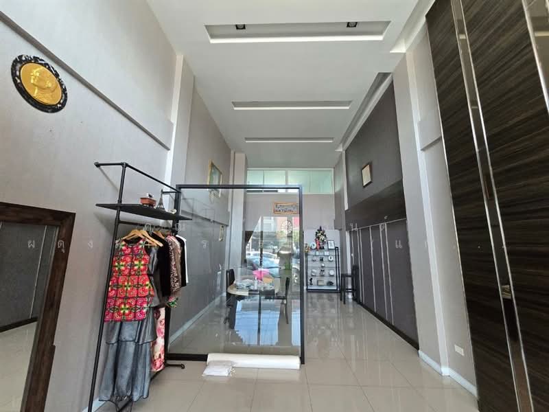 อาคารพาณิชย์ 4.5 ชั้น 24 ตร.ว. หมู่บ้านเดอะครีเอเทียร์ ซอยสุไลมาน ถนนพระยาสุเรนทร์, กรุงเทพ, บางชัน, คลองสามวา, กรุงเทพ, 120 ตร.ม., ตึกแถว-อาคารพาณิชย์ ขาย, โดย คุณ ณัฐกานต์ ผดุงมาตรวรกุล (แก้ม), 500167045 - DDproperty.com